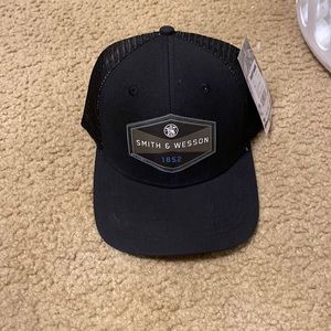 Black smith and Wesson snapback never worn